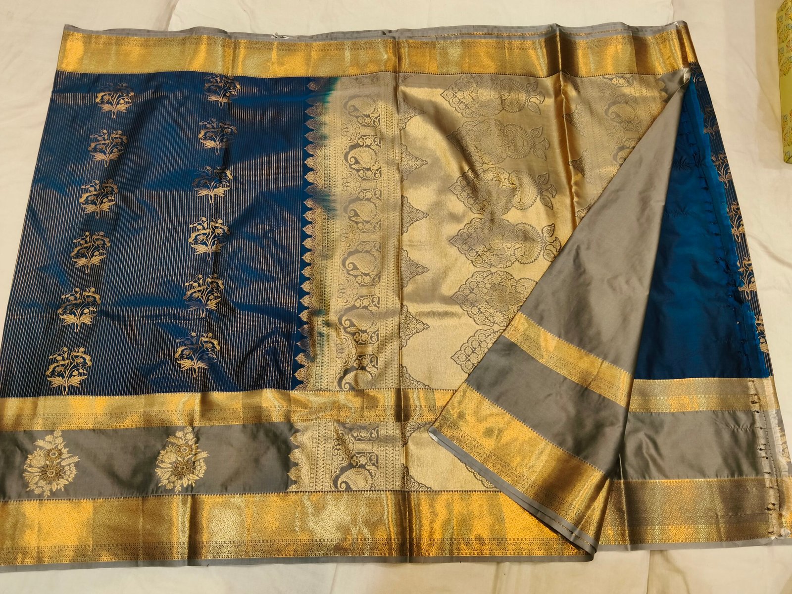 Gap border kanchi pattu saree - Image 3