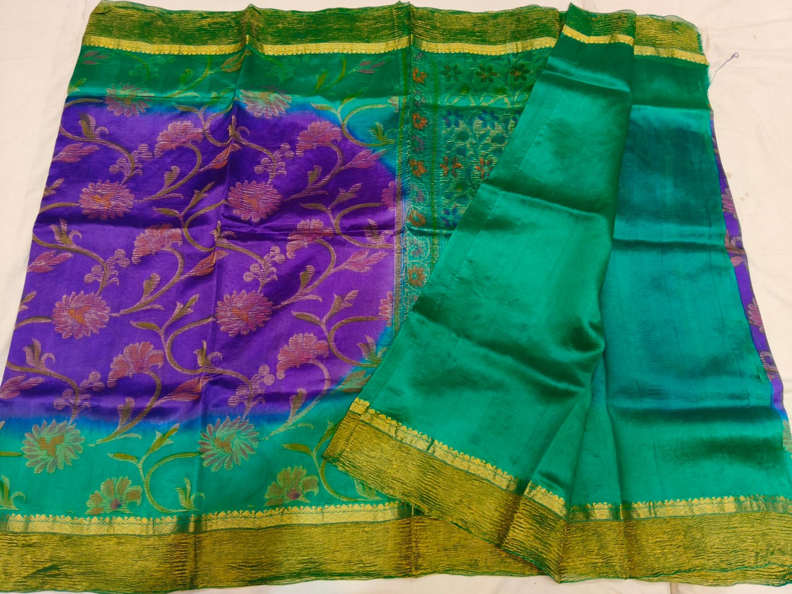Crushed Dupion Silk Saree - Image 3