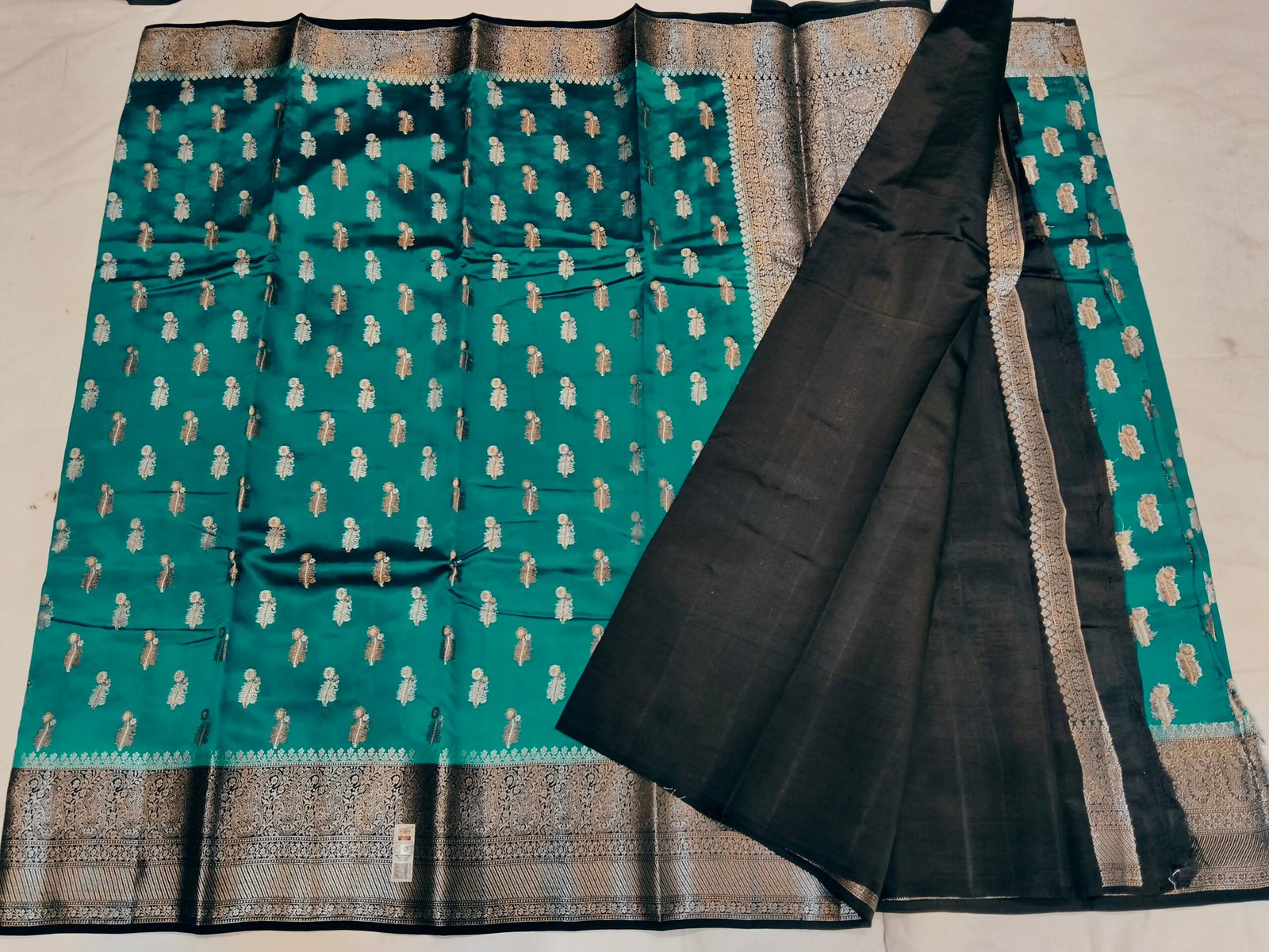 Pure Raw Mango saree - Image 3
