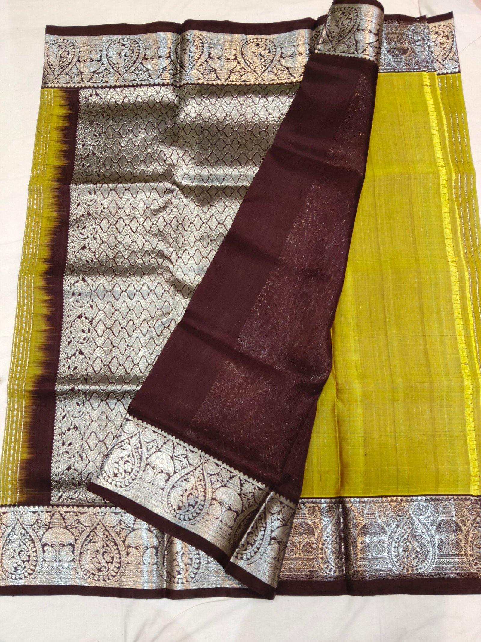 Pure Venkatagiri Pattu Saree - Image 3