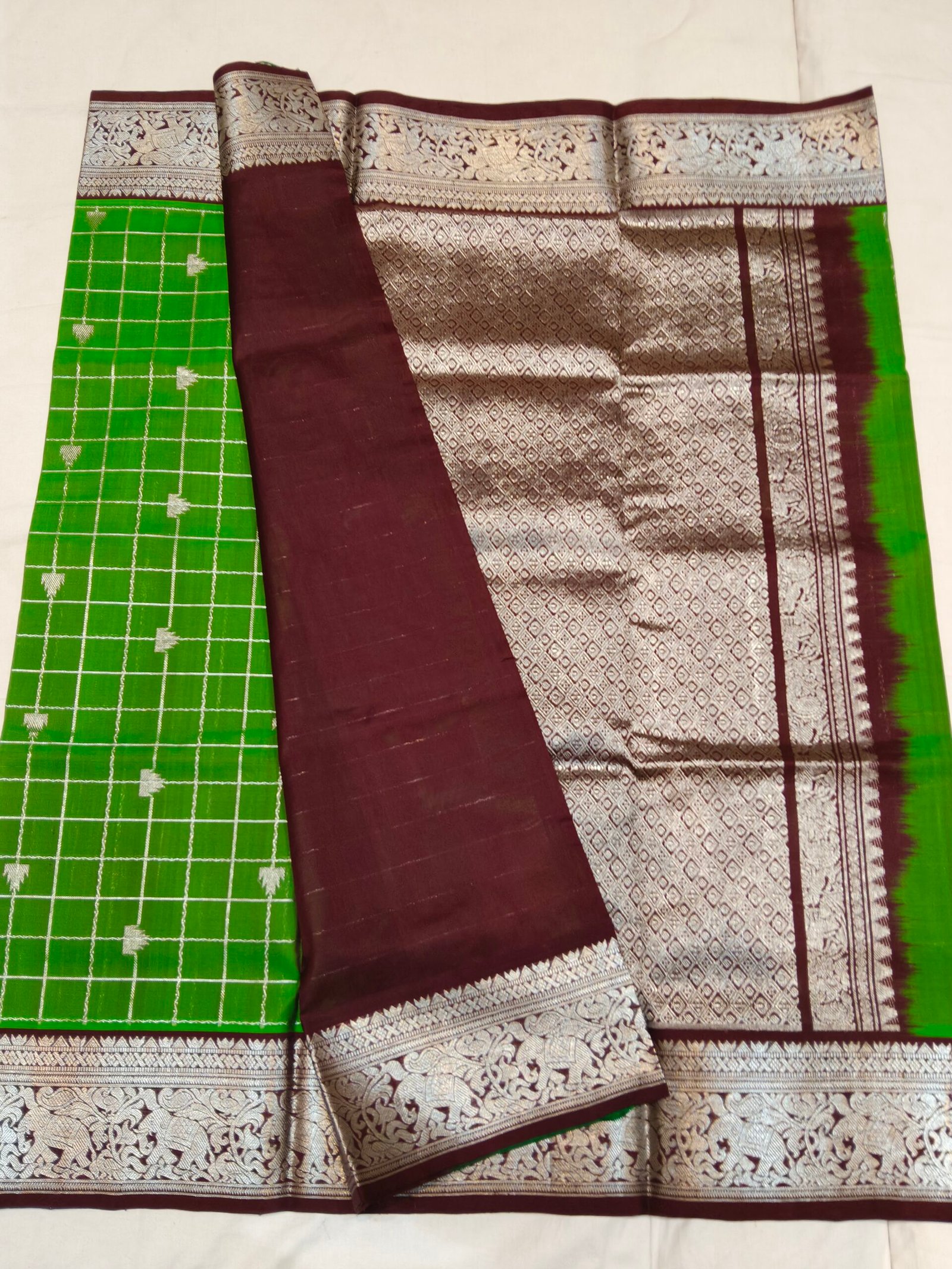 Pure Venkatagiri Pattu Saree - Image 3