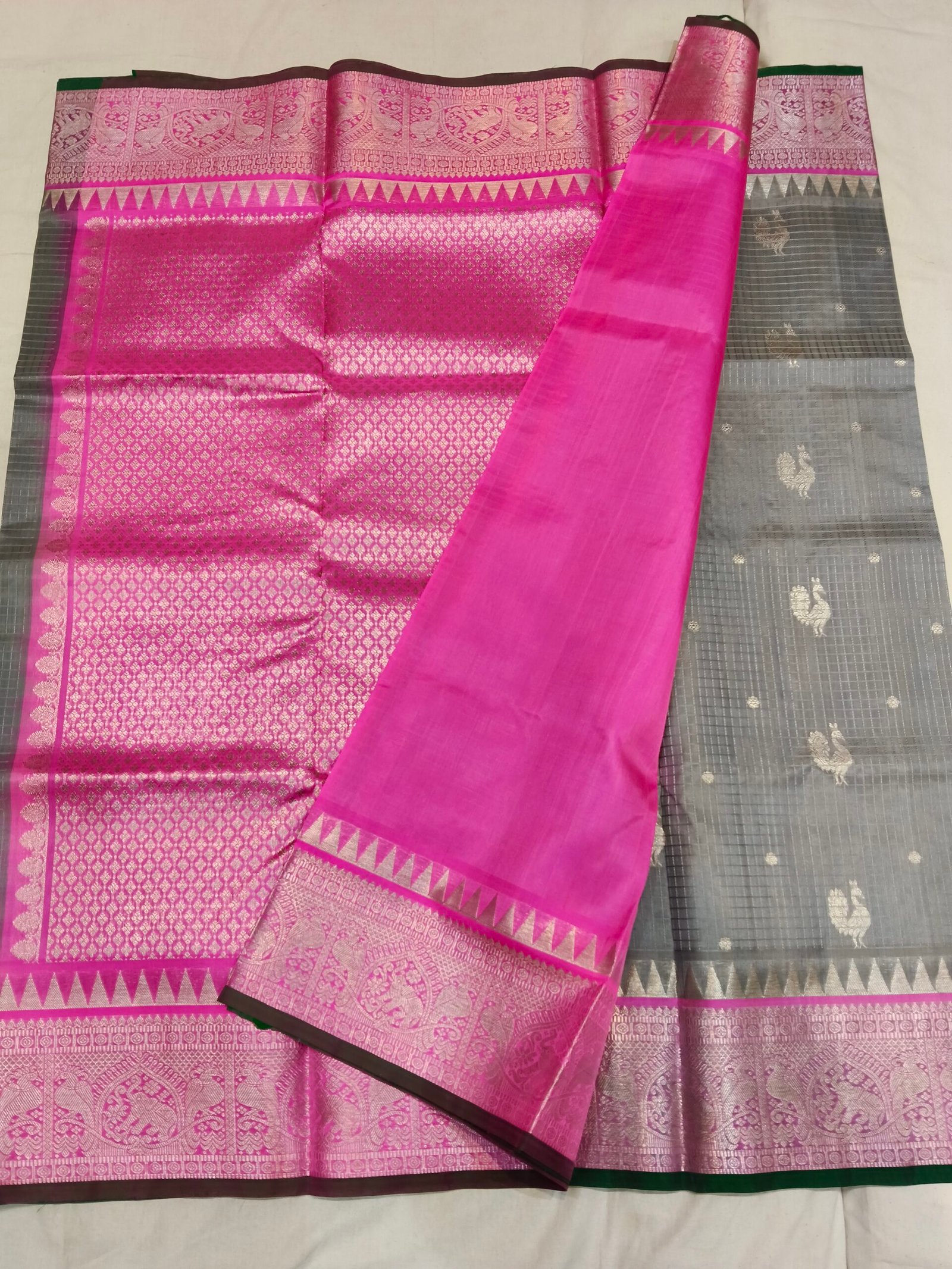 Pure Venkatagiri Pattu Saree - Image 3