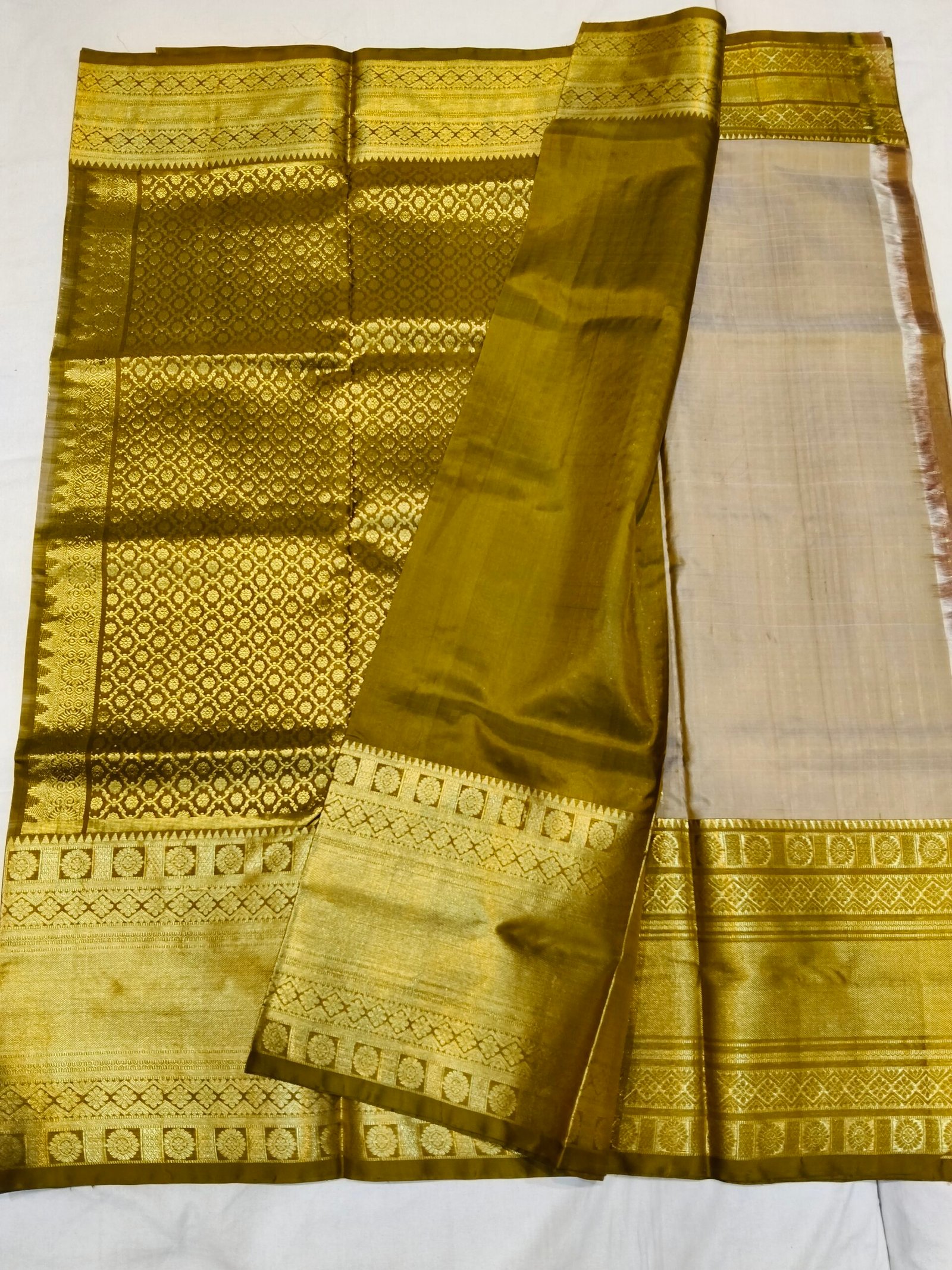 Pure Venkatagiri Pattu Saree - Image 3